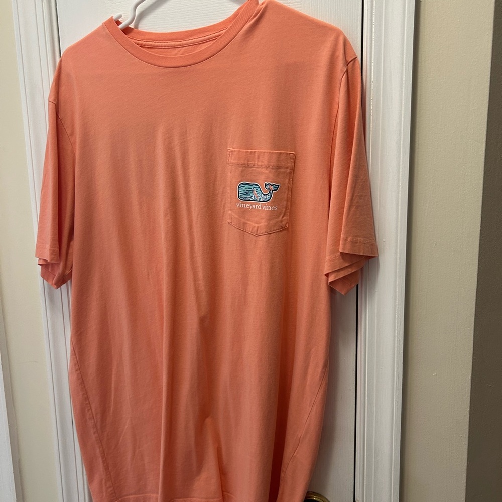 Vineyard Vines t shirt